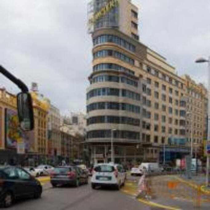 Apartamento Sotano En Gran Via 마드리드 외부 사진